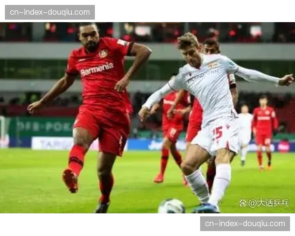 VAR长时间介入，判定伯恩茅斯进球越位在先无效