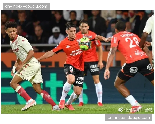 战术复盘：里尔高效反击制胜，洛里昂高控球率难转化进球